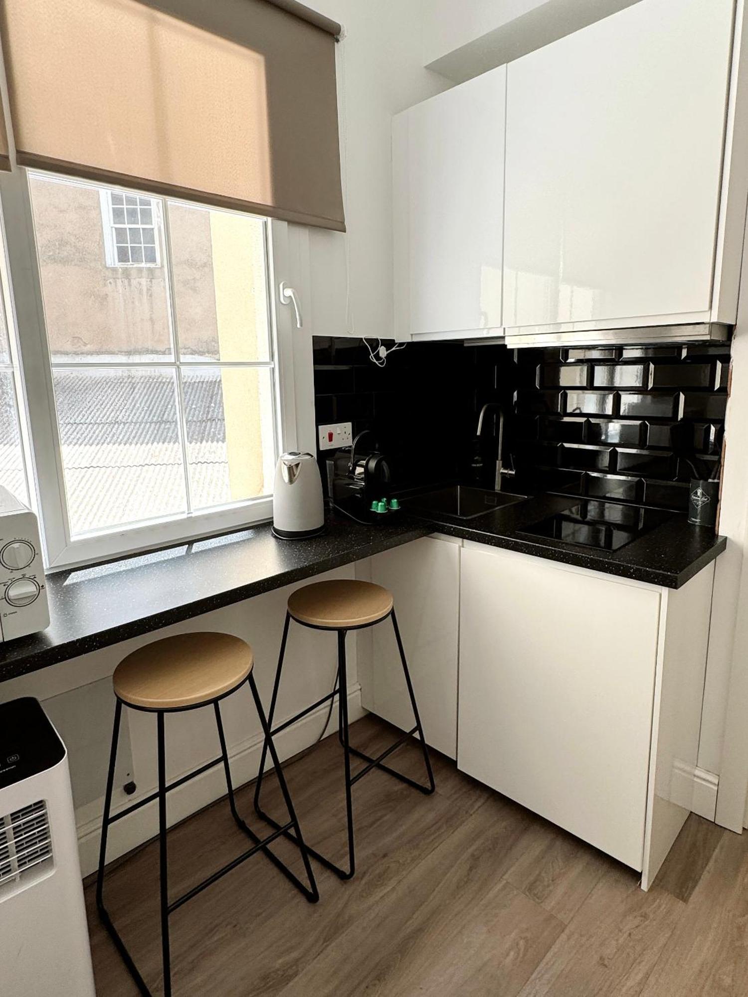 Stylish City Centre Studio - Grand Central House Gibraltar Luaran gambar