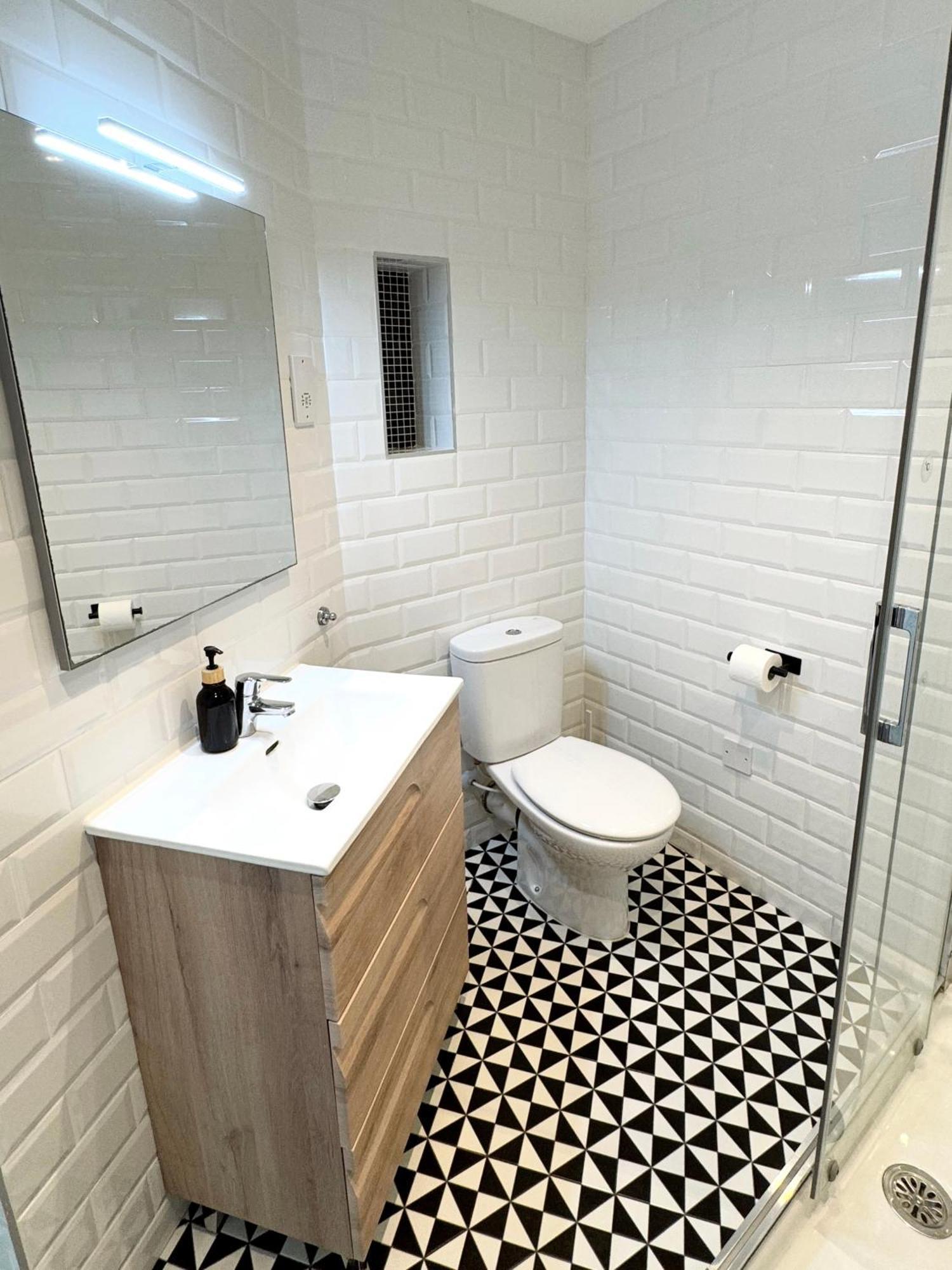Stylish City Centre Studio - Grand Central House Gibraltar Luaran gambar