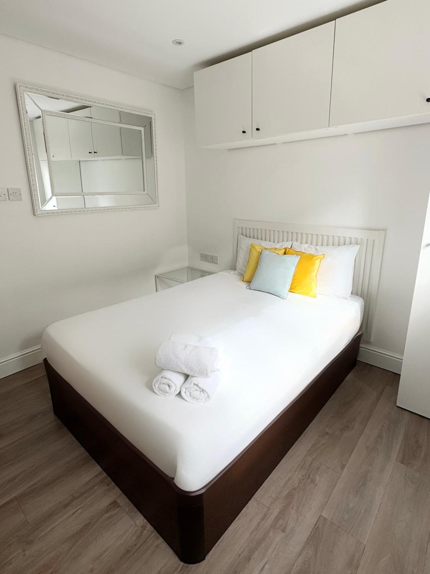Stylish City Centre Studio - Grand Central House Gibraltar Luaran gambar